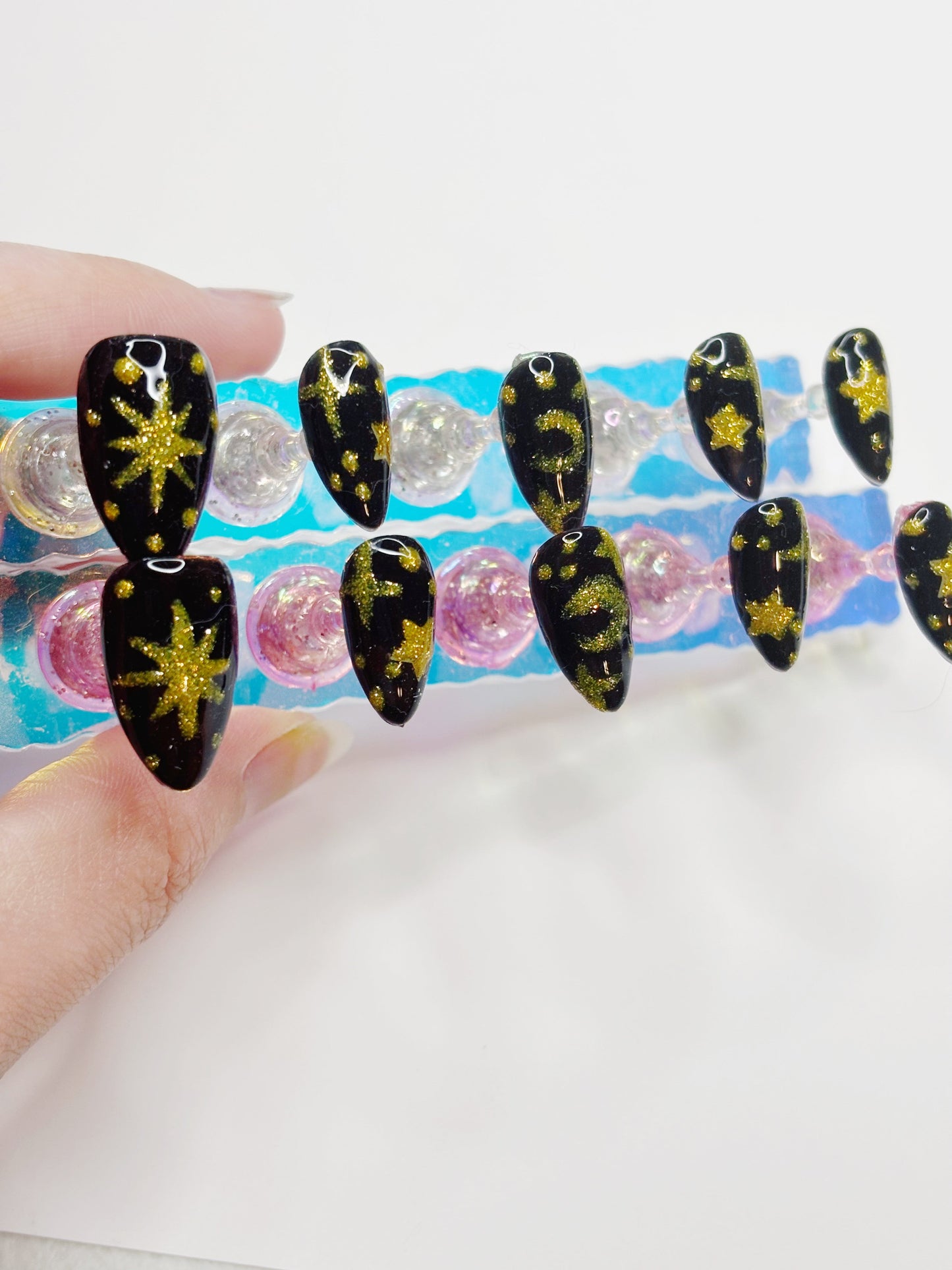 The Astronomer Glimmer